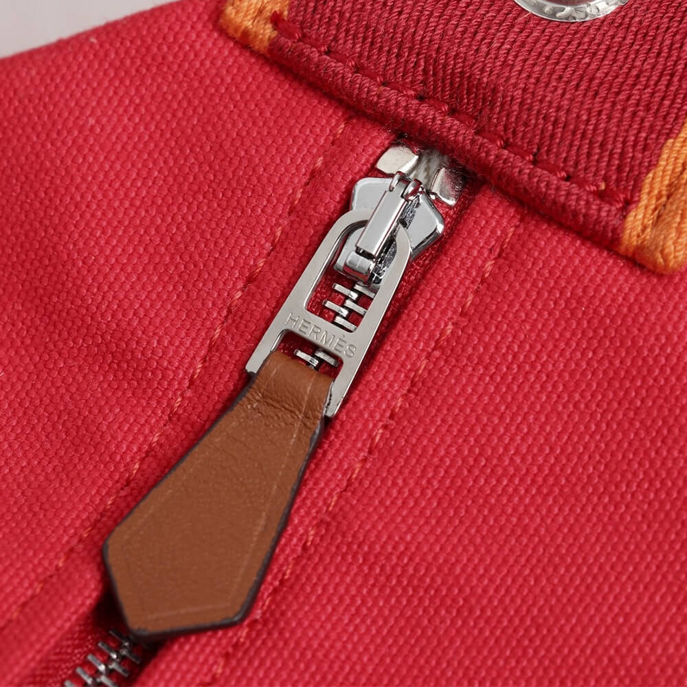 Red Hermes toiletery bag - Image 6