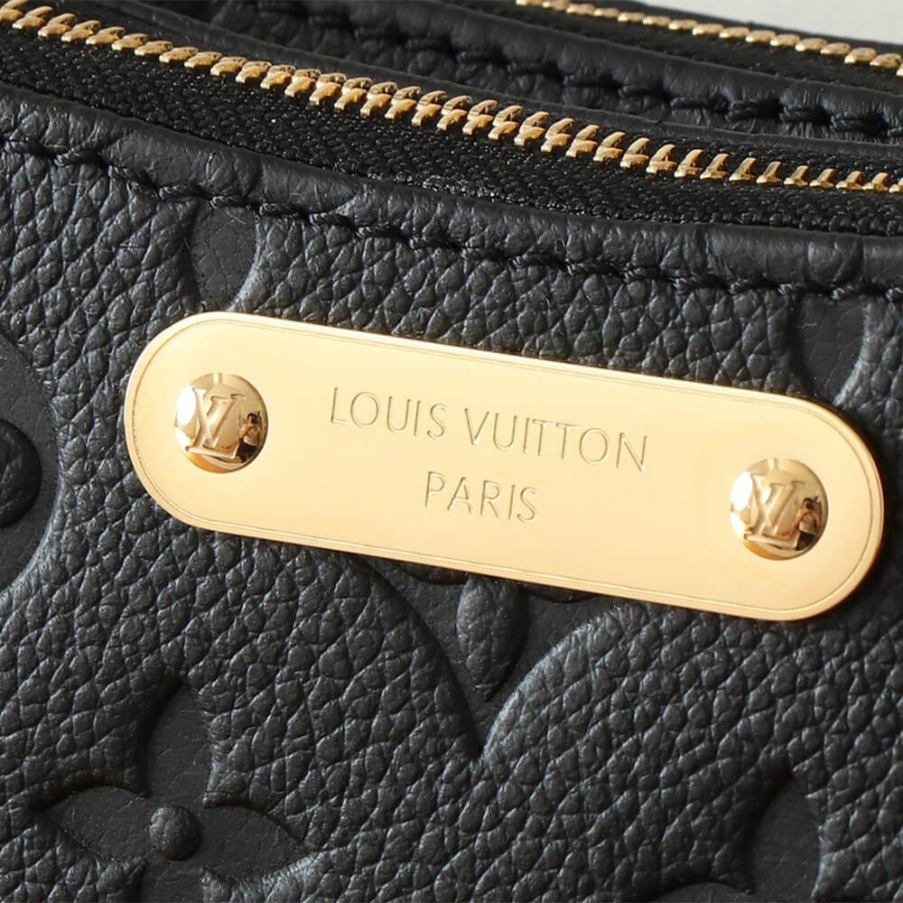 Black LV Liv Pochette - Image 6