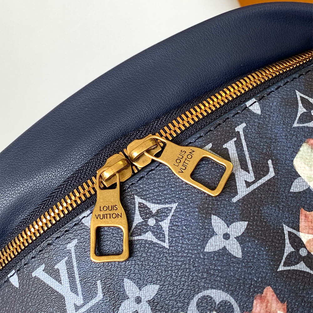 LV Discovery Bumbag PM - Image 6