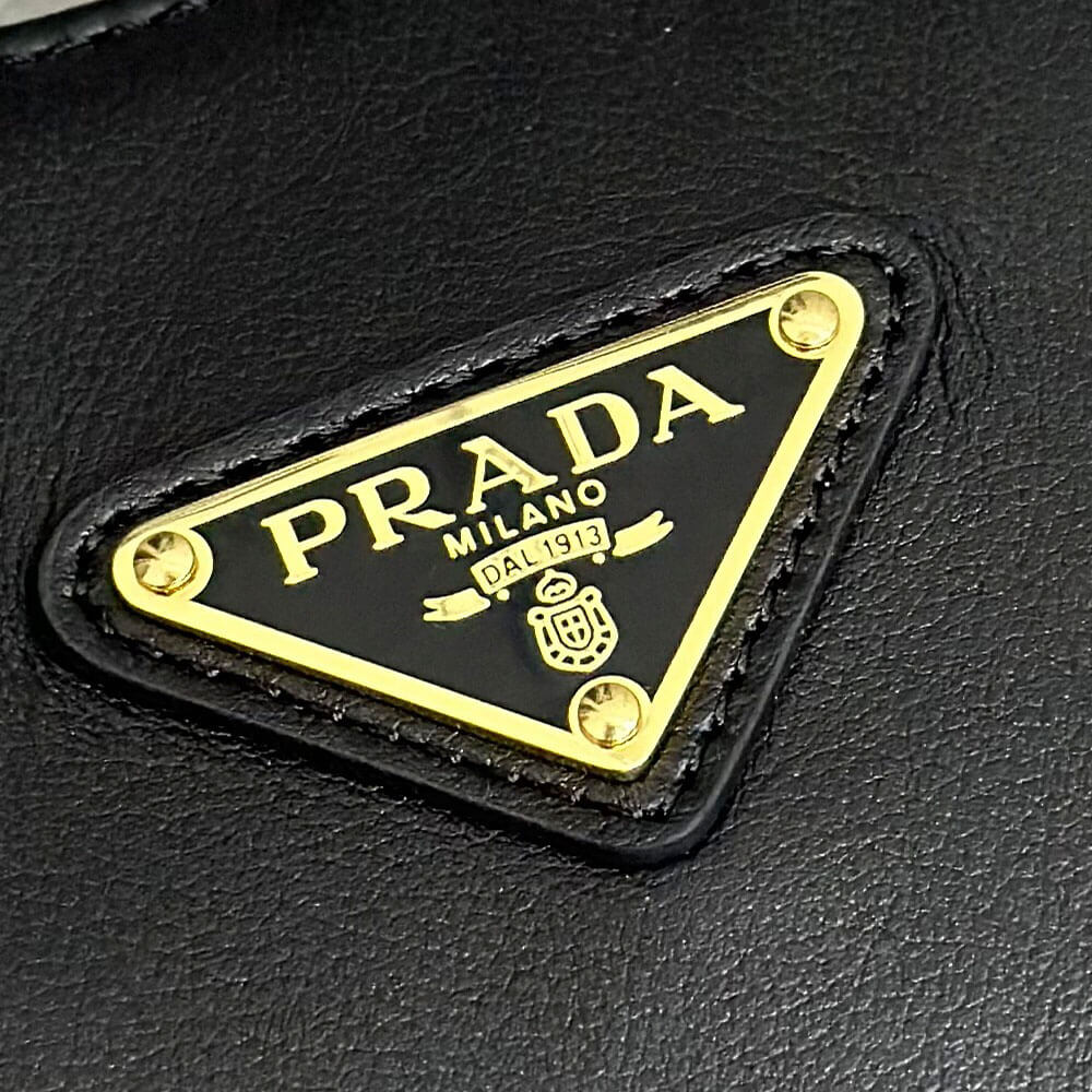 Black Prada Large leather shoulder bag - Image 6