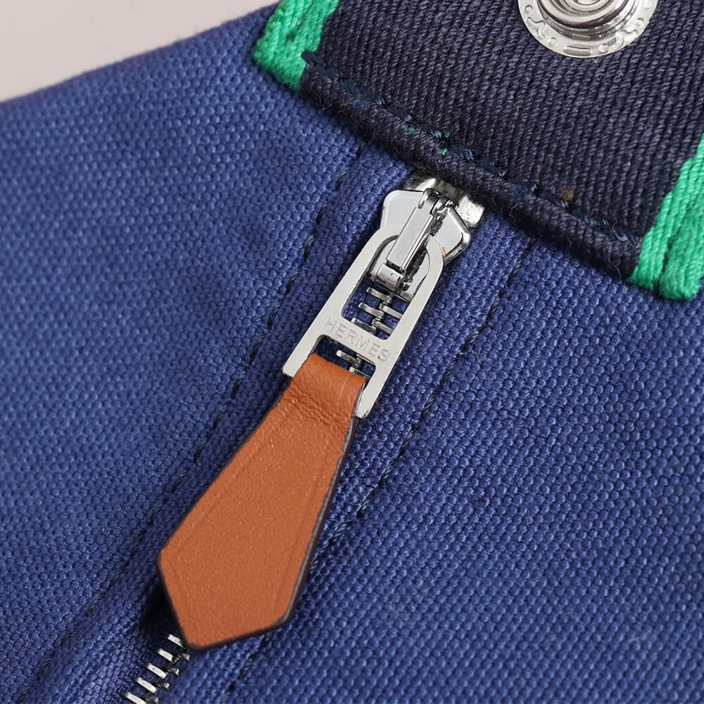 Blue Hermes toiletery bag - Image 6