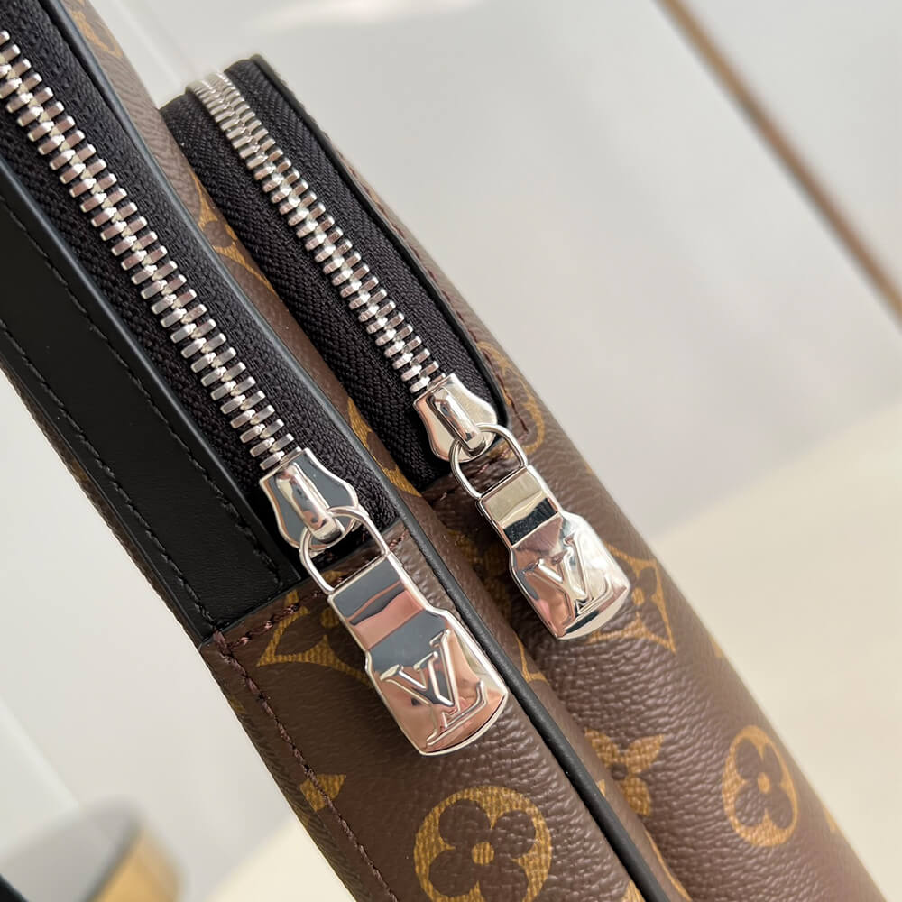 LV Avenue Slingbag NM - Image 6