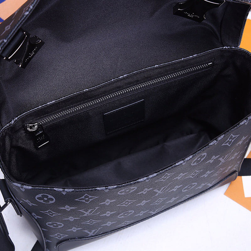 LV Messenger PM Voyager Bag - Image 6