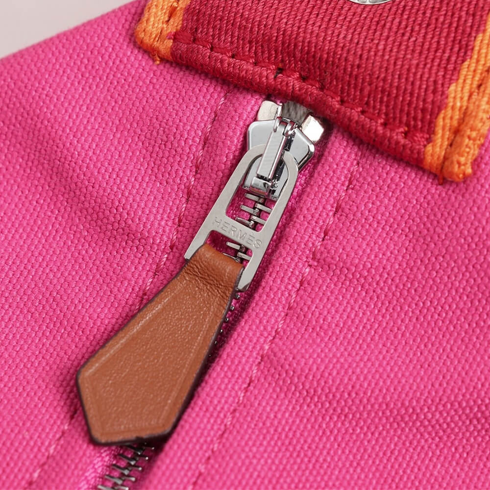 Pink Hermes toiletery bag - Image 6