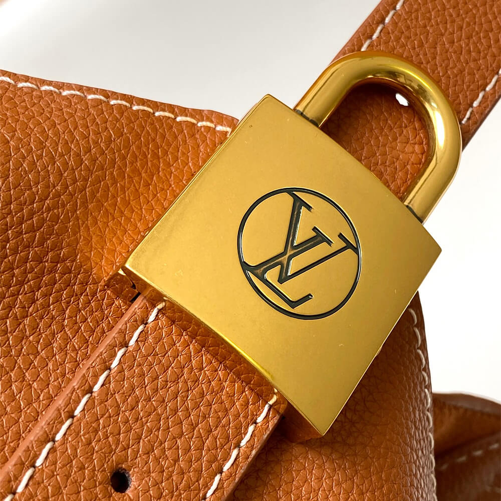 LV Low Key Hobo PM - Image 6