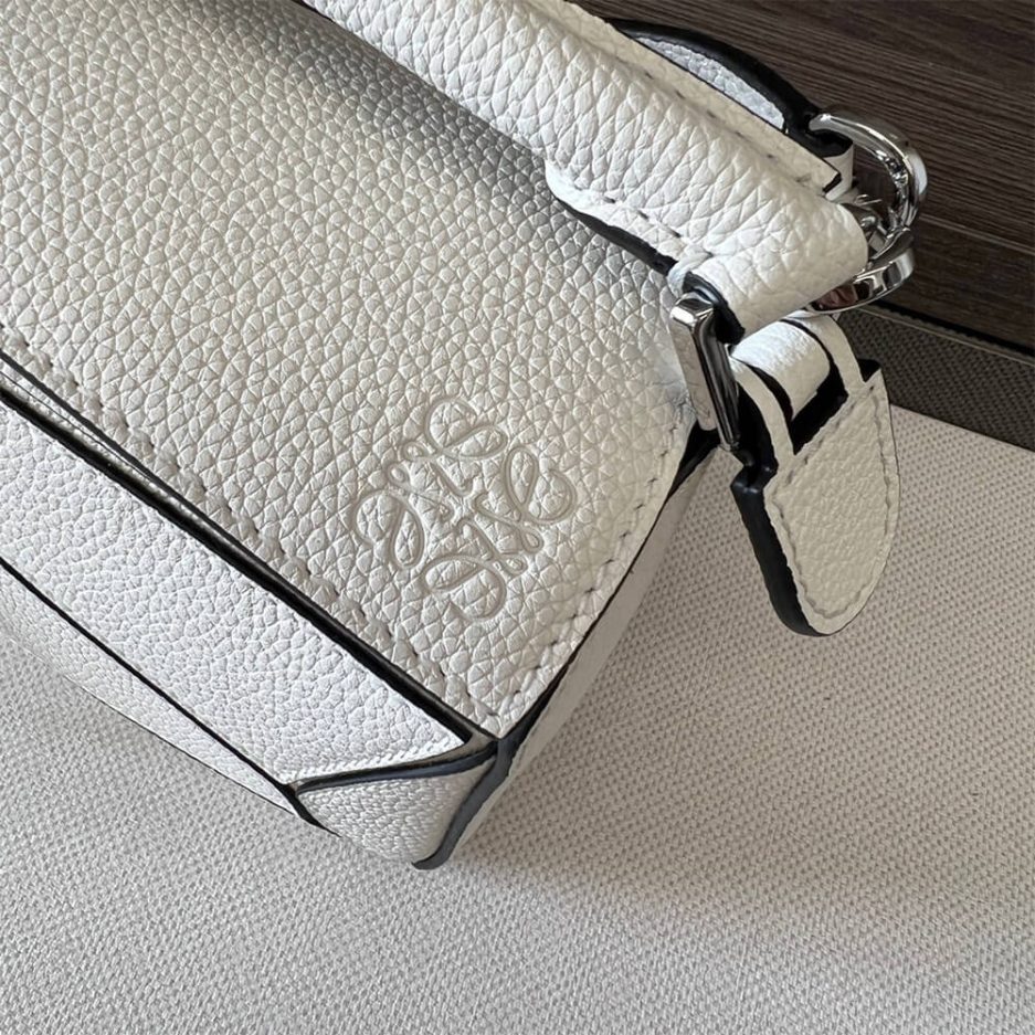 White LOEWE Mini Puzzle bag in classic calfskin - Image 6