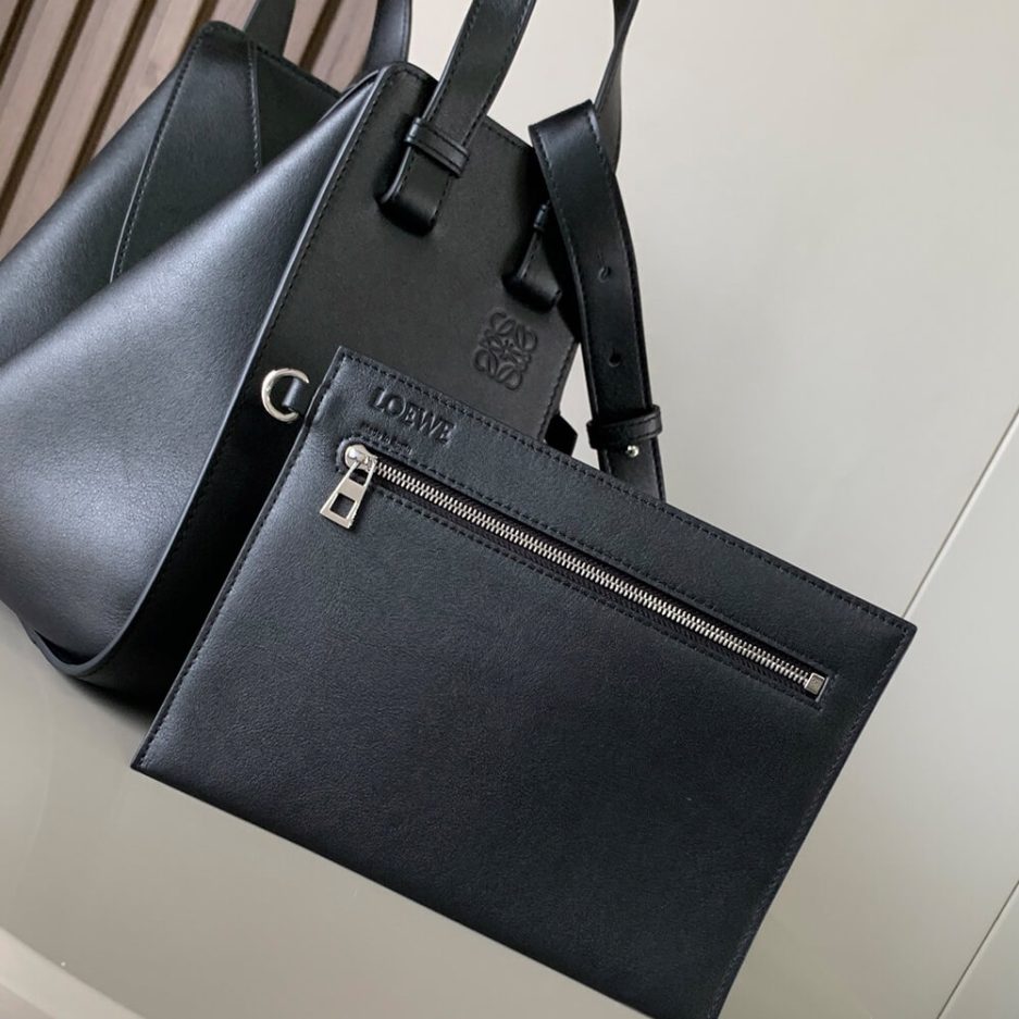 Black Loewe Small Hammock bag in soft grained calfskin - Image 6