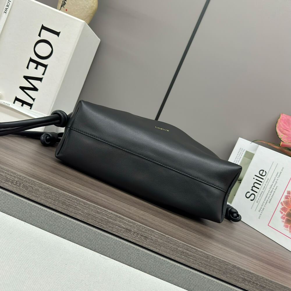 Loewe Medium Flamenco purse in mellow nappa lambskin - Image 6