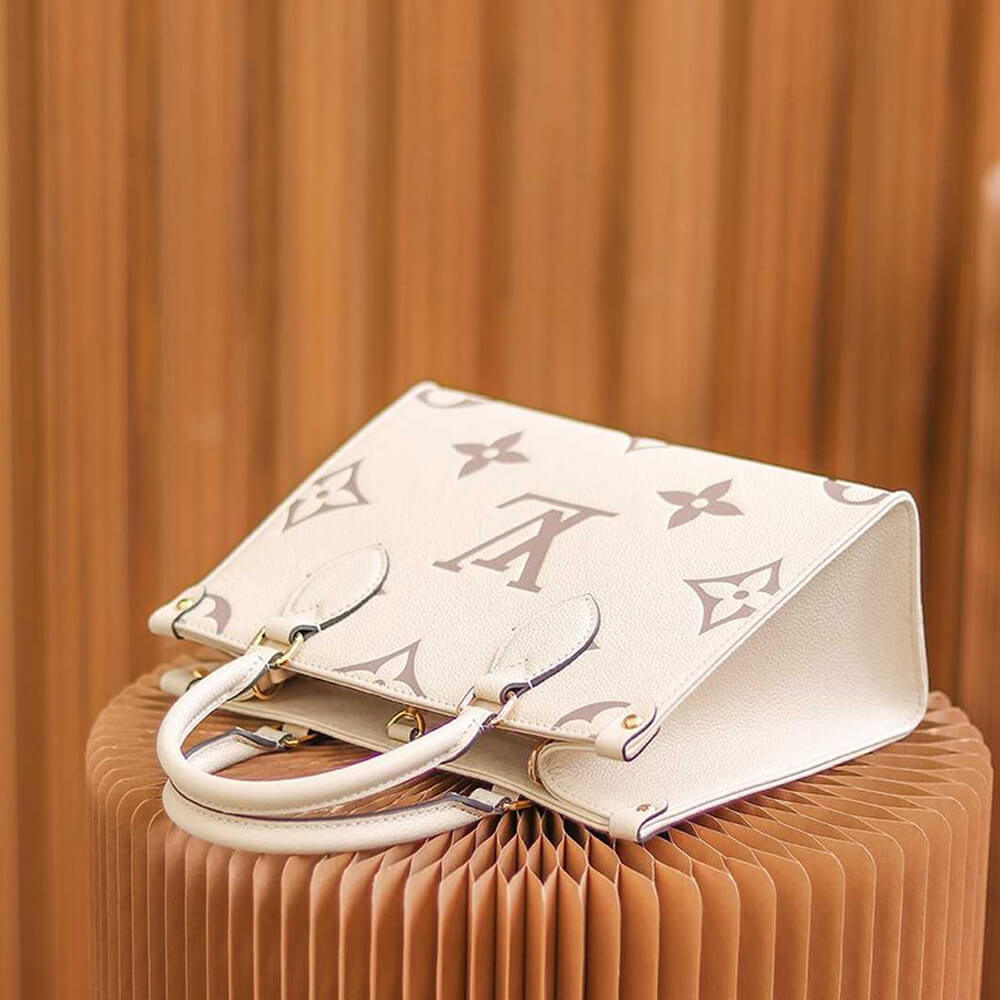 Louis Vuitton ONTHEGO PM - Image 6