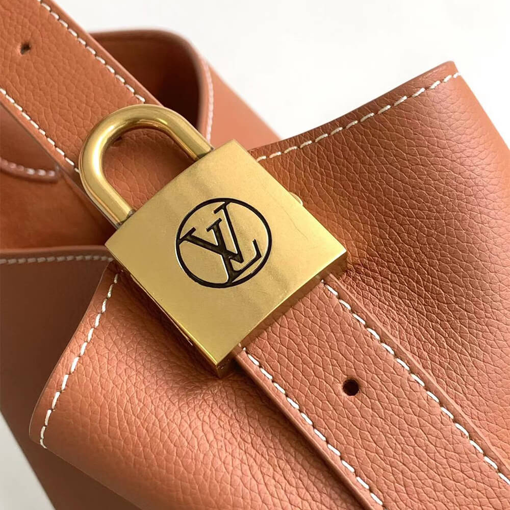 LV Low Key Hobo MM - Image 6