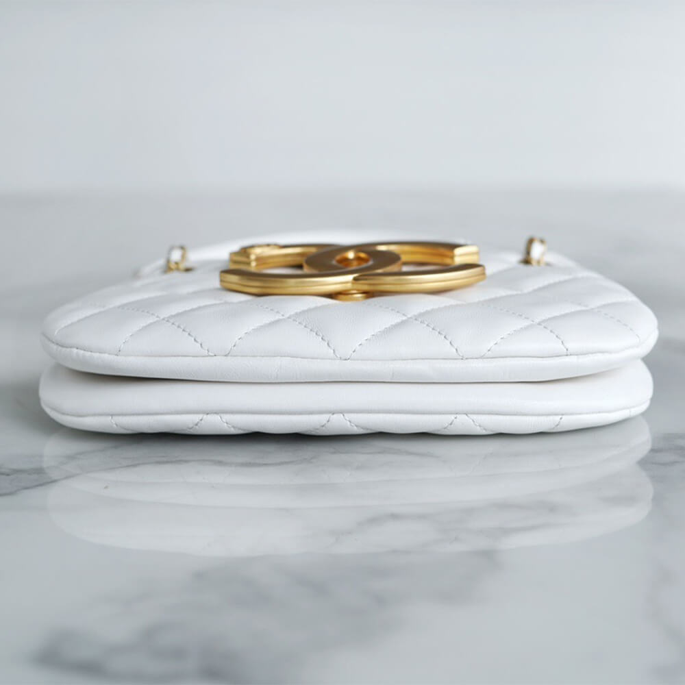 CHANEL Logo Round underarm bag - Image 6