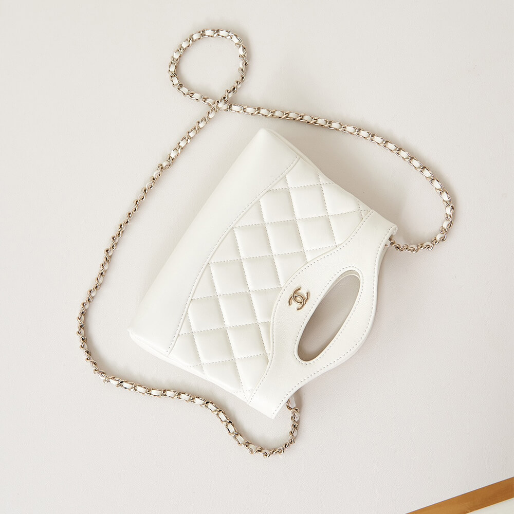 CHANEL 31 nano Bag - Image 6