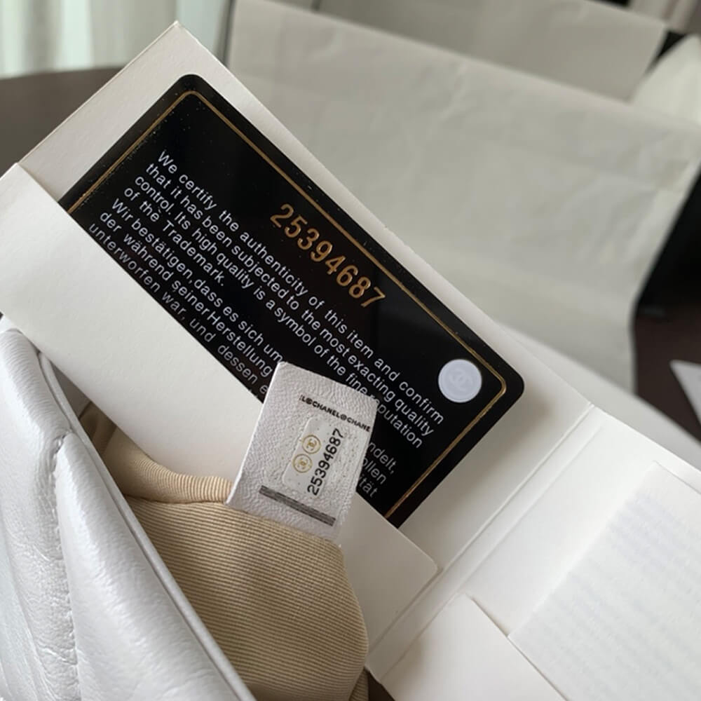 CHANEL 19 Large Handbag - Image 6