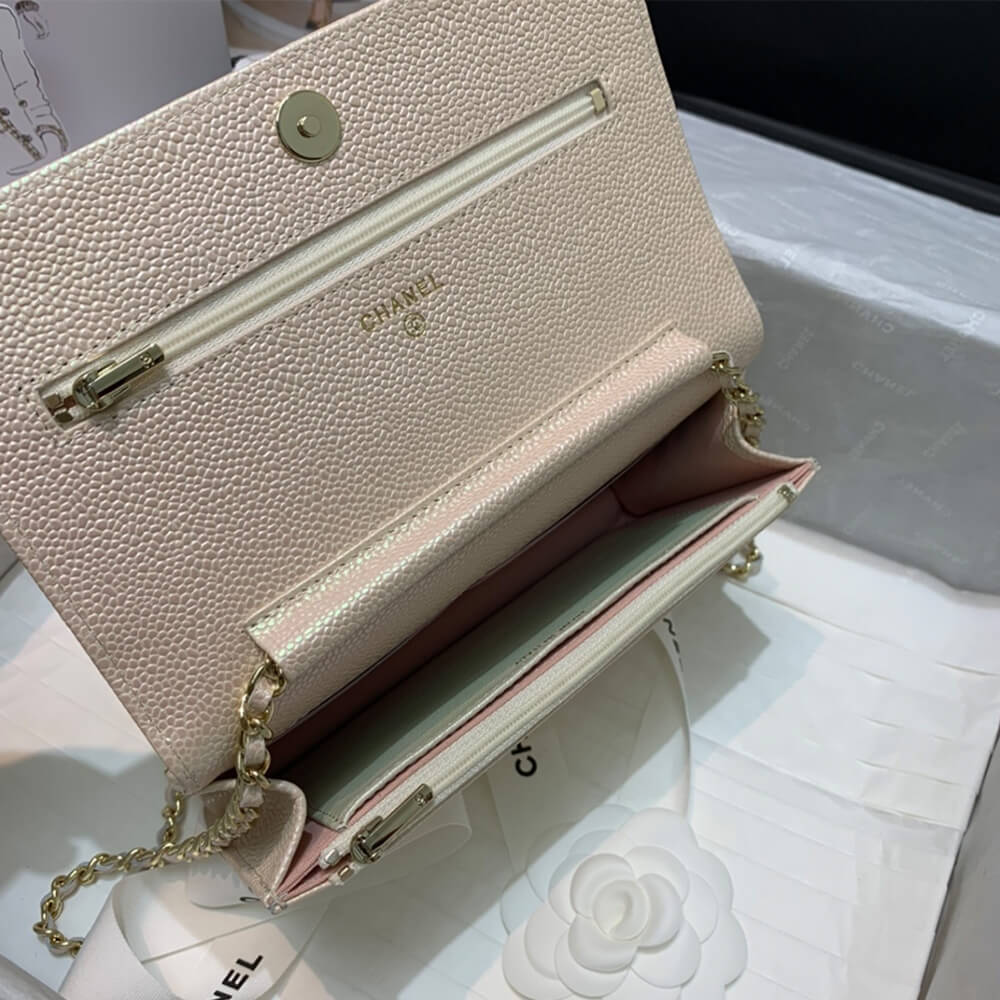 White CHANEL Wallet On Chain - Image 6