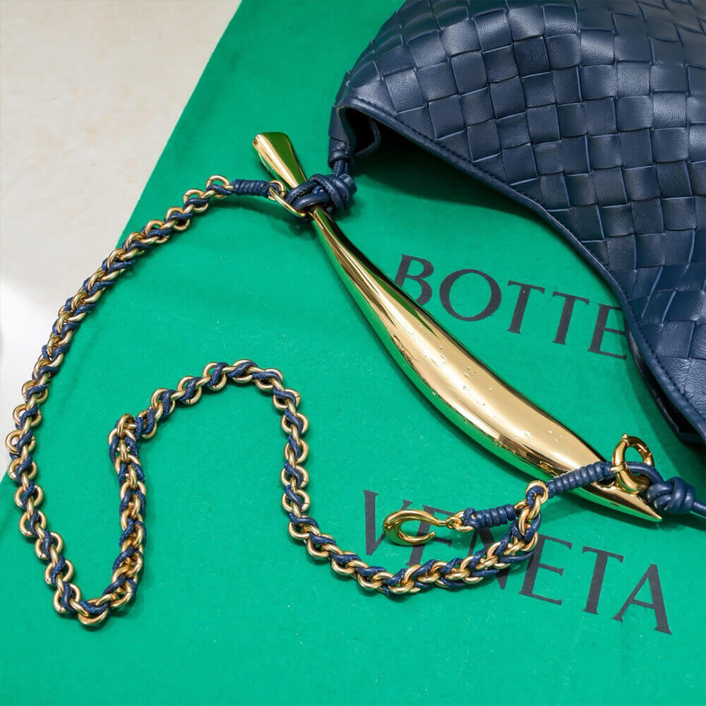 Space Bottega Veneta Sardine With Chain - Image 6
