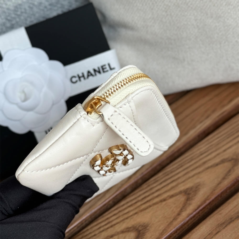 CHANEL 19 Zipped Coin Purse - Image 6