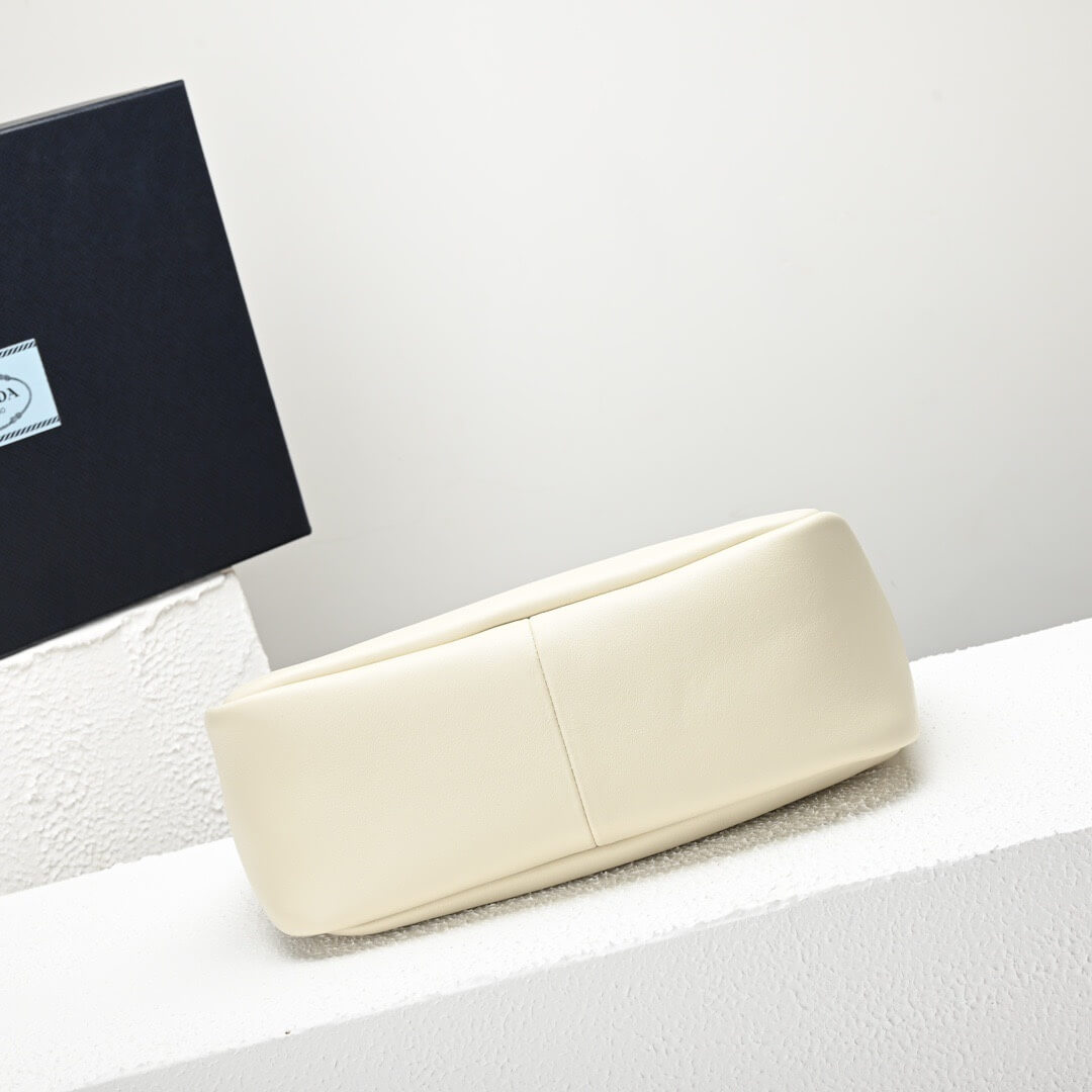 Prada Medium leather handbag - Image 6