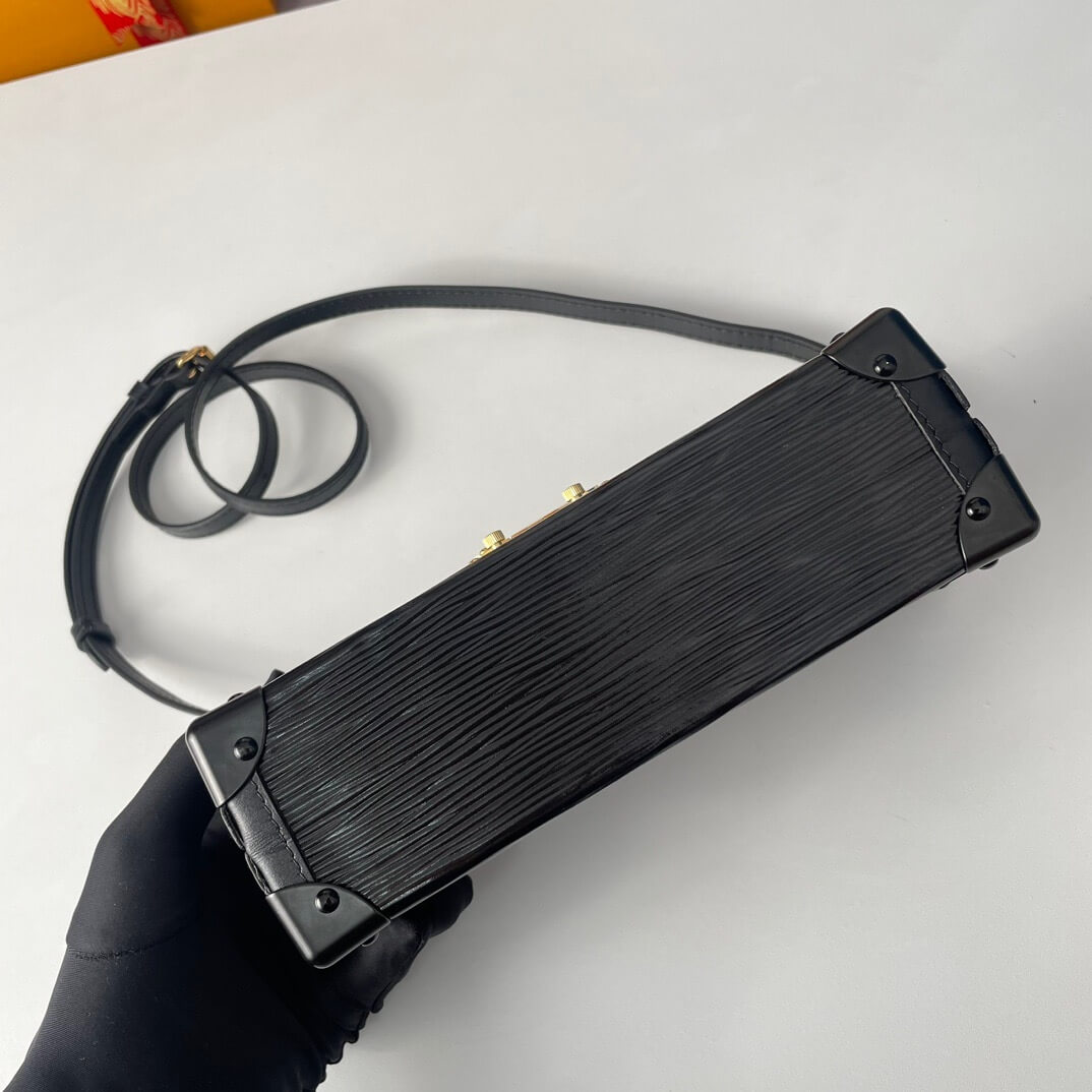 LV Petite Malle - Image 6