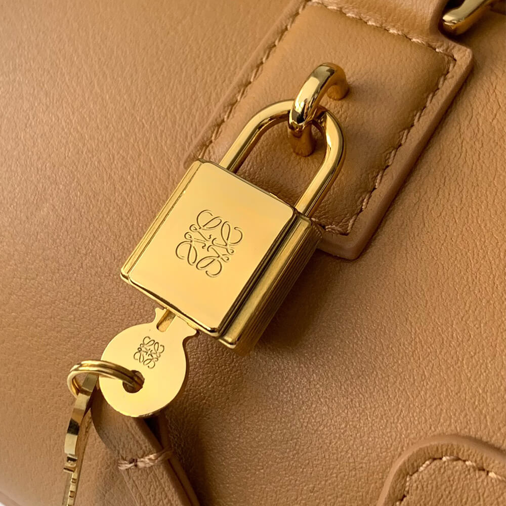 Gold Metal LOEWE Amazona 23 Cropped bag in nappa calfskin (Best
GRADE) - Image 6