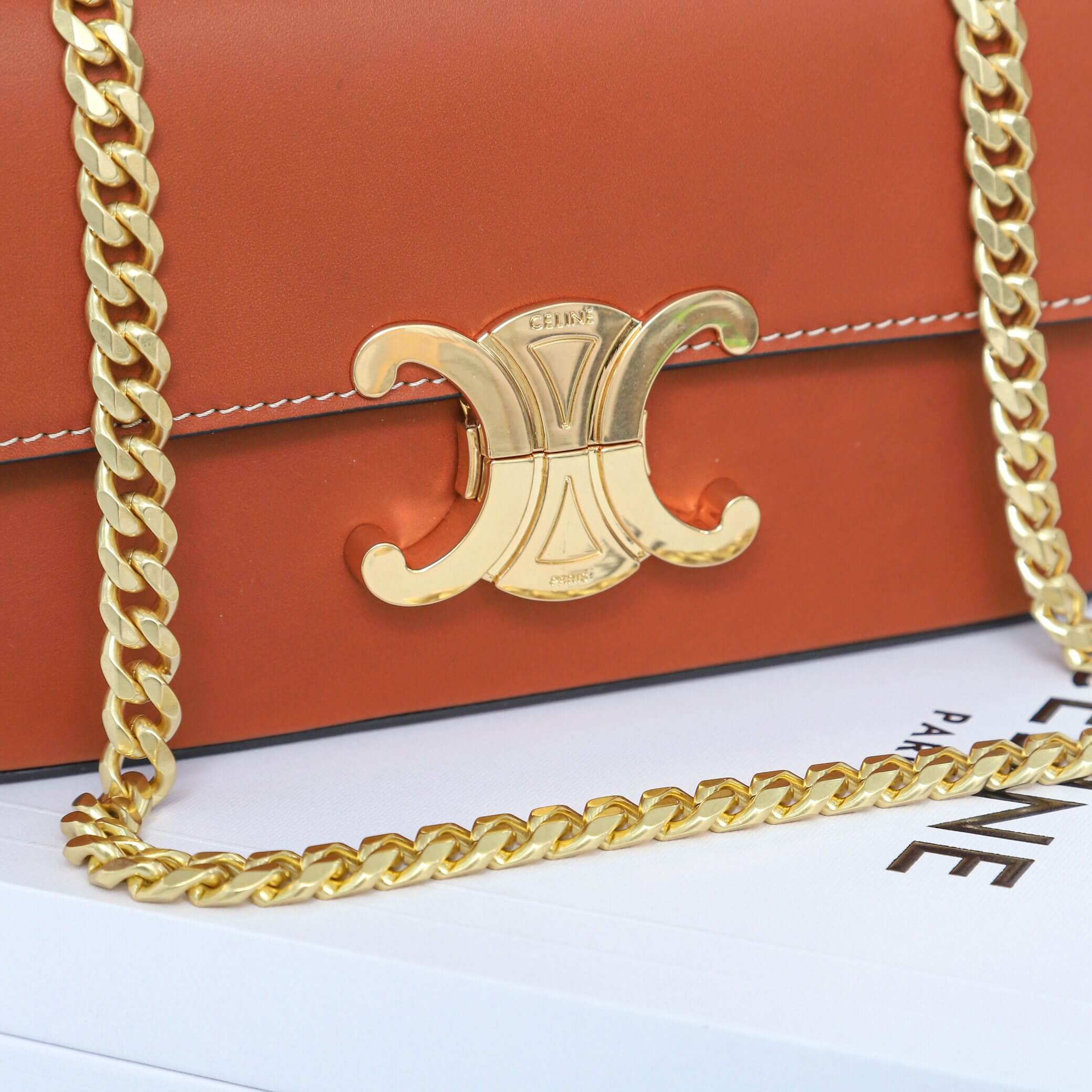 Brown CELINE CLAUDE shiny cowhide leather chain shoulder bag - Image 6