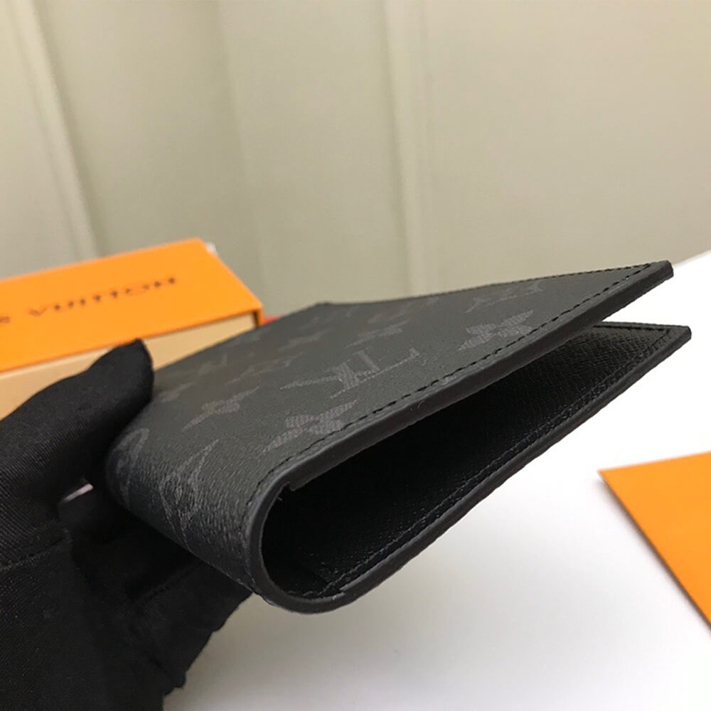 LV PASSPORT COVER - Image 6