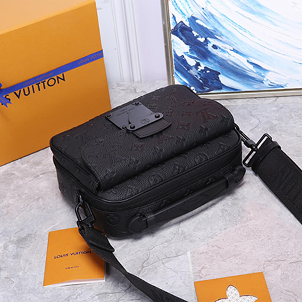 LV S LOCK MESSENGER - Image 6