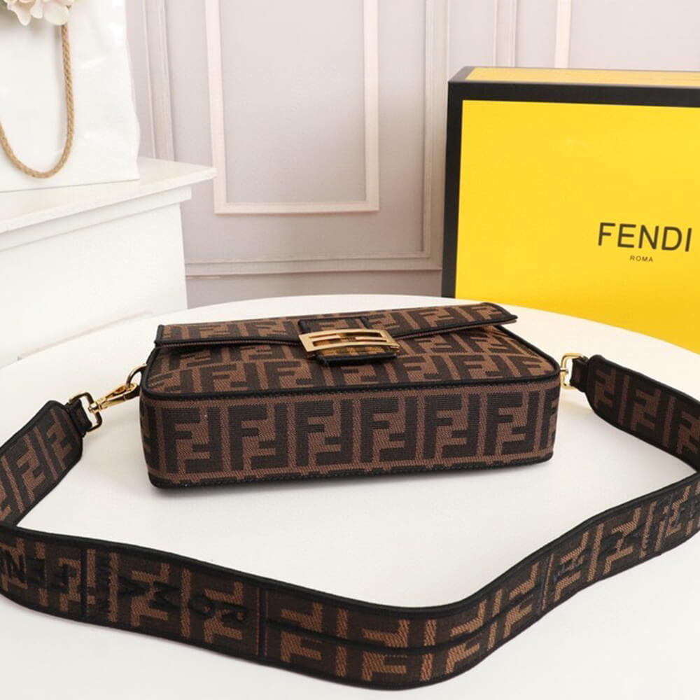 Fendi Baguette - Image 6