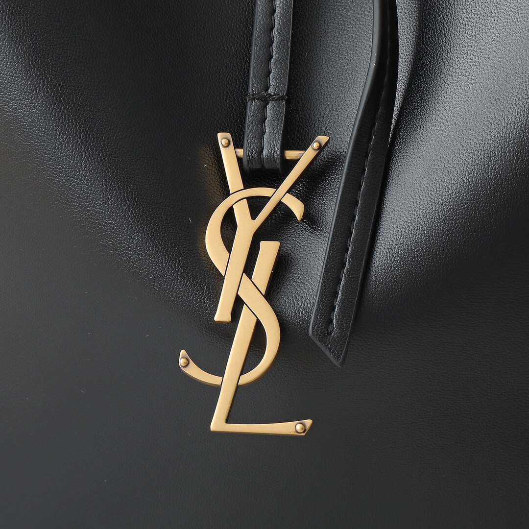 Black YSL PARIS VII pochon in lambskin - Image 6