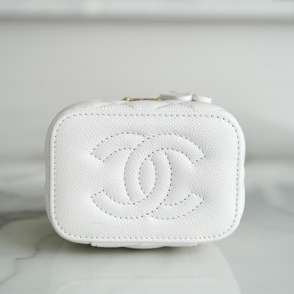 Chanel small gold ball makeup bag - Image 6