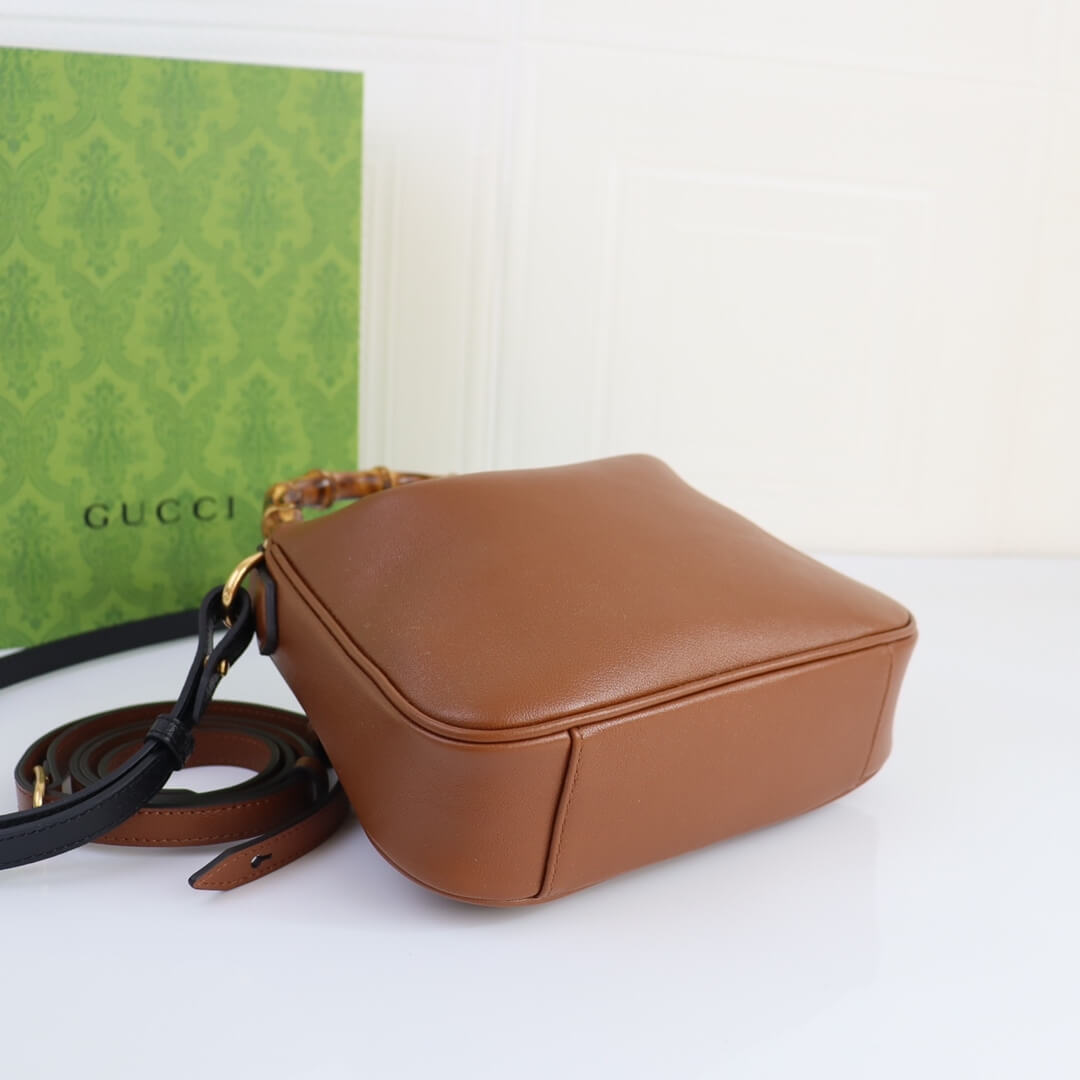 Gucci Diana Bamboo Small Shoulder Bag - Image 6