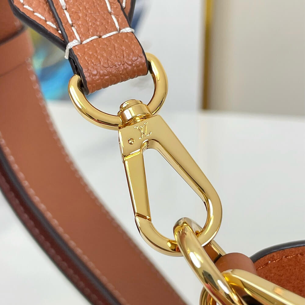 LV Lock and Walk - Image 7