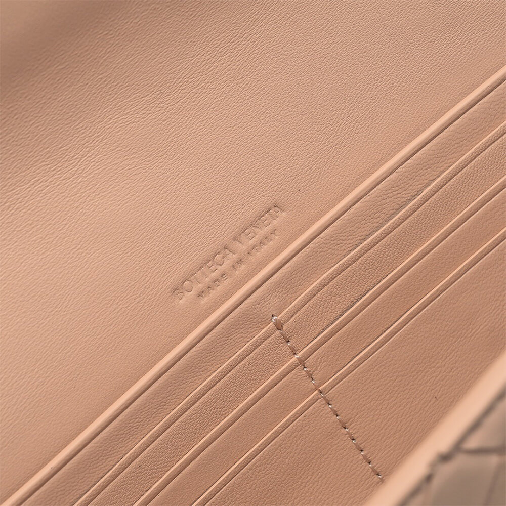 Powder pink Bottega Veneta Andiamo Clutch (Best
GRADE) - Image 7