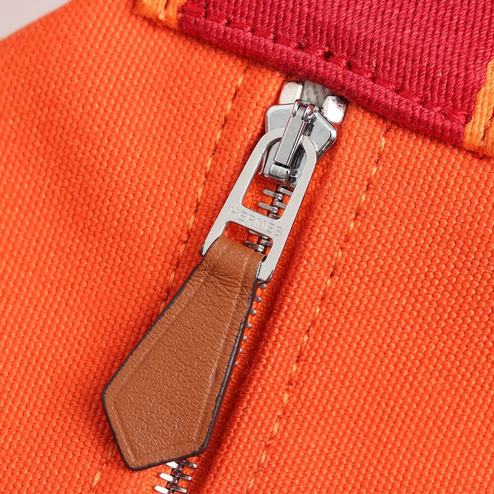 Hermes toiletery bag - Image 7