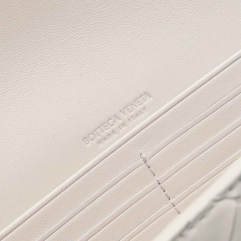 White Bottega Veneta Andiamo Clutch (Best
 GRADE) - Image 7