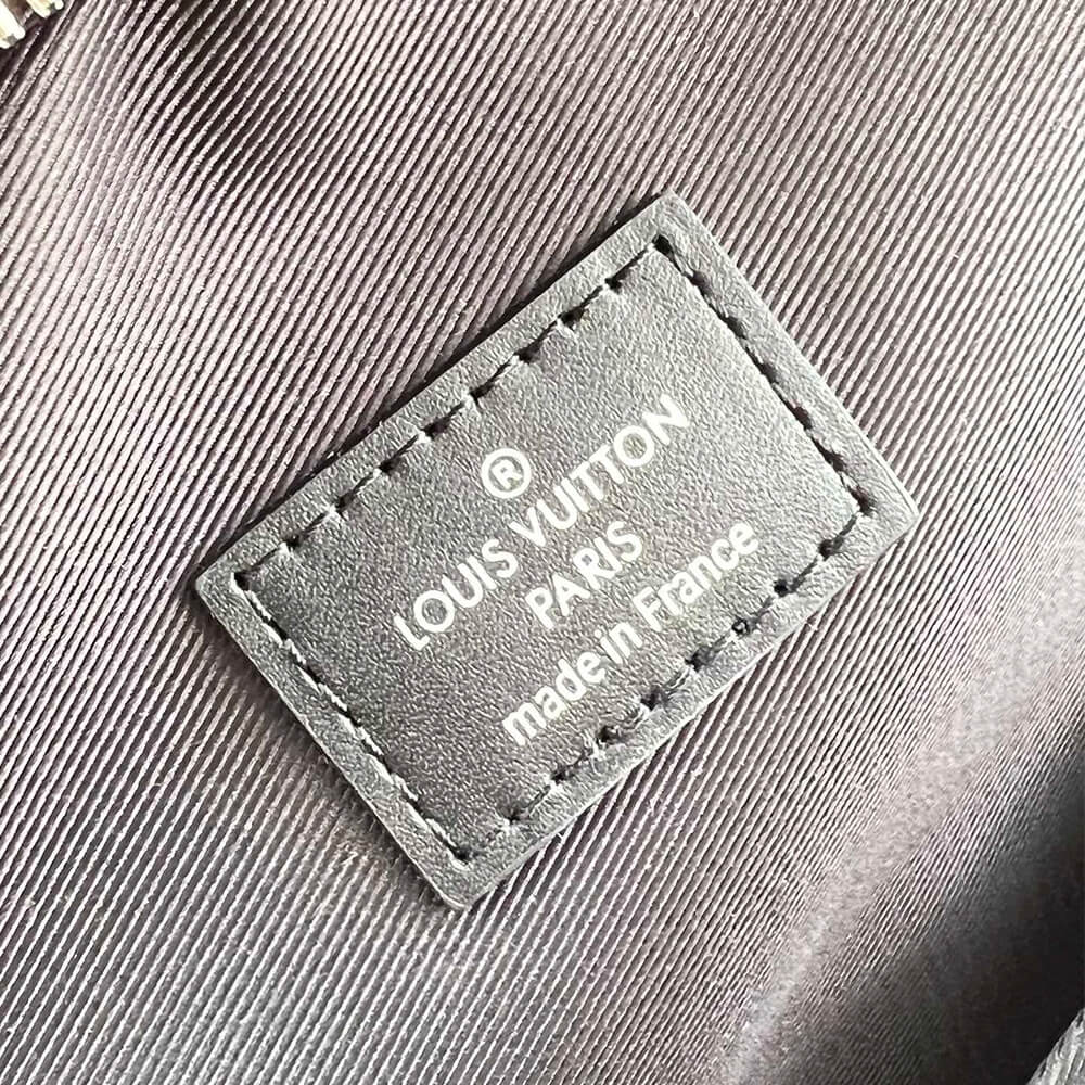 LV Avenue Slingbag NM - Image 7