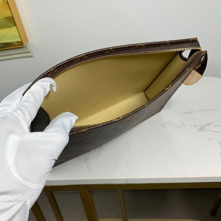 LV Toiletry Pouch 26 - Image 7