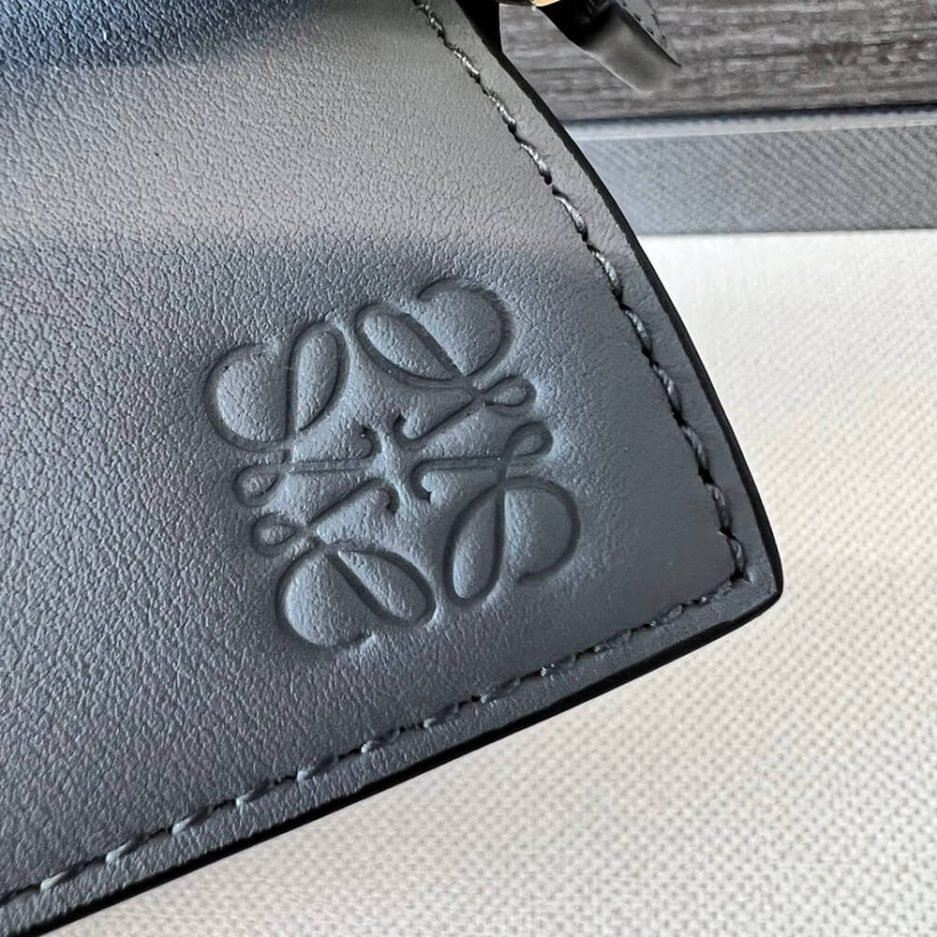 Nude LOEWE Mini Puzzle bag in classic calfskin - Image 7