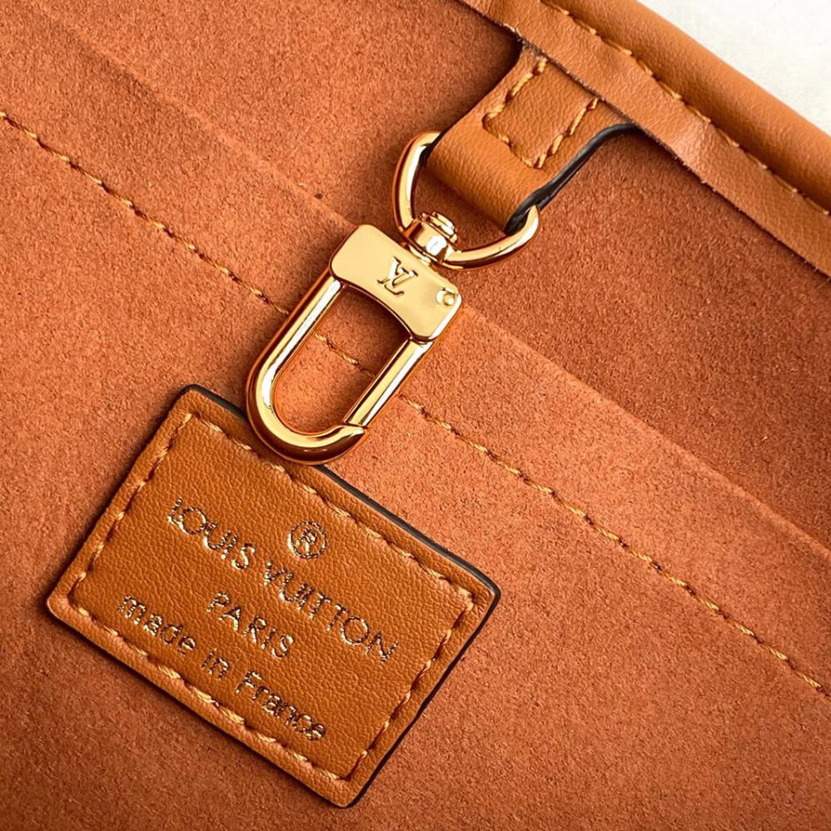 LV Petit Bucket - Image 7