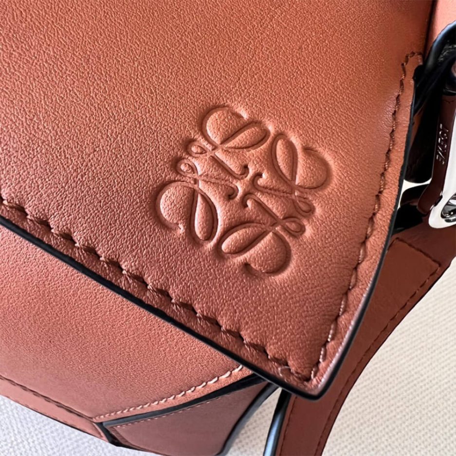 Tan LOEWE Small Puzzle Bag - Image 7