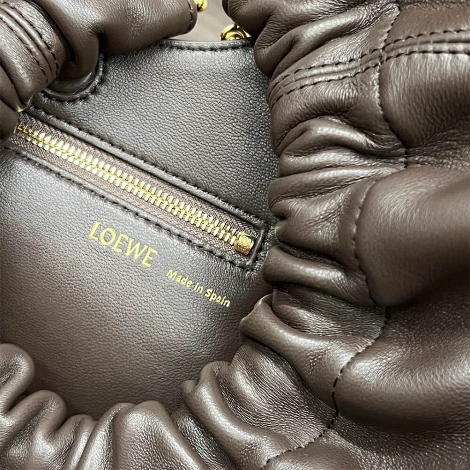 Chocolate Loewe Small Squeeze bag in nappa lambskin - Image 7