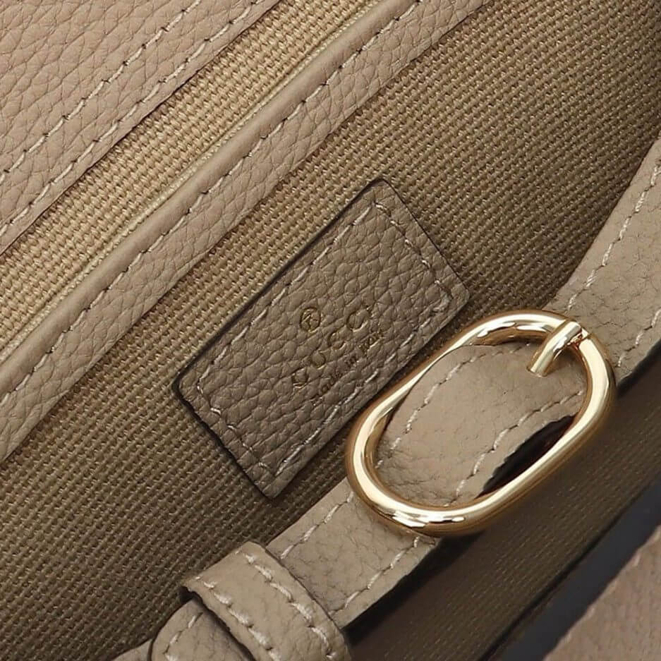 GUCCI SMALL TOTE BAG WITH HOOK CLOSURE - Image 7