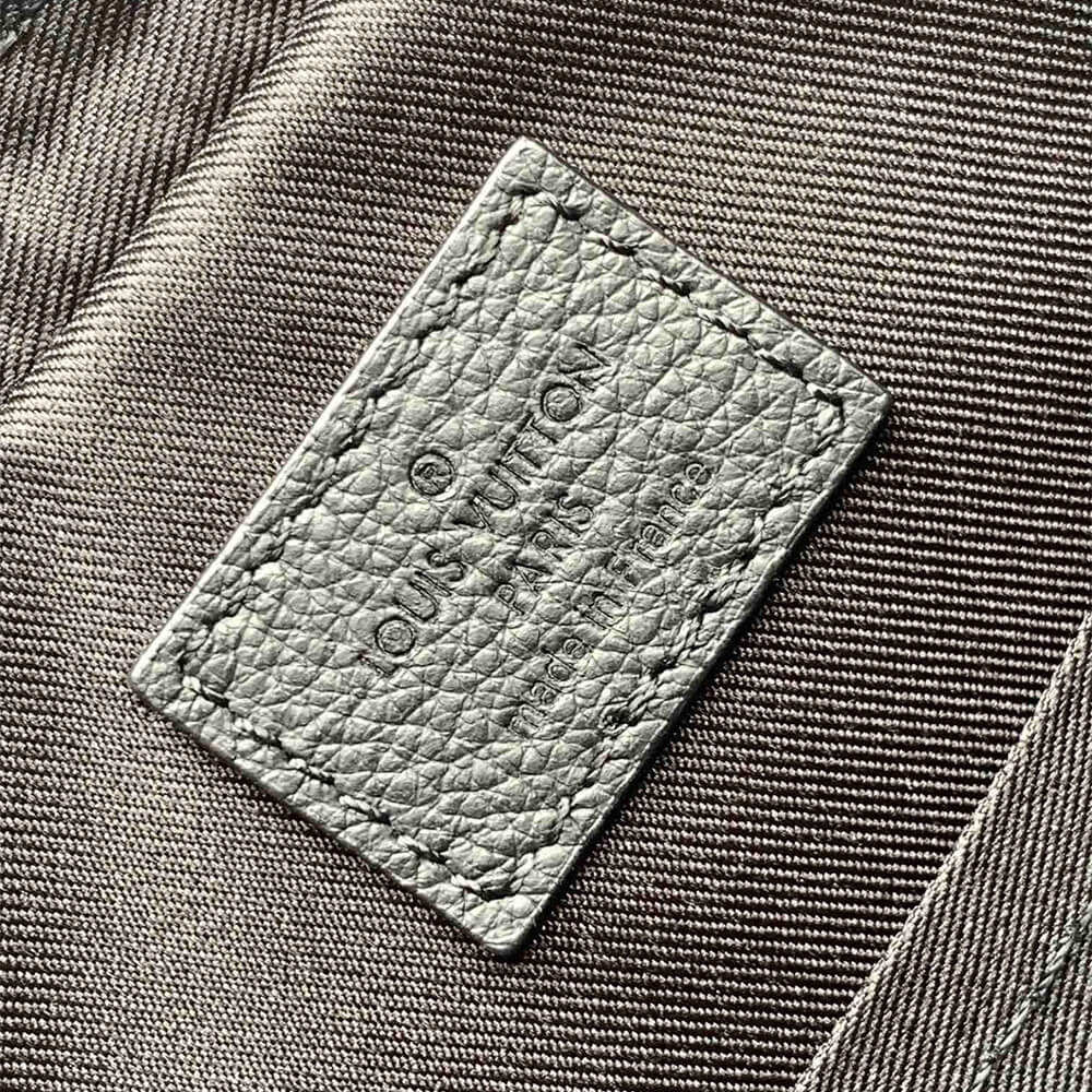 LV rio Messenger Bag - Image 7