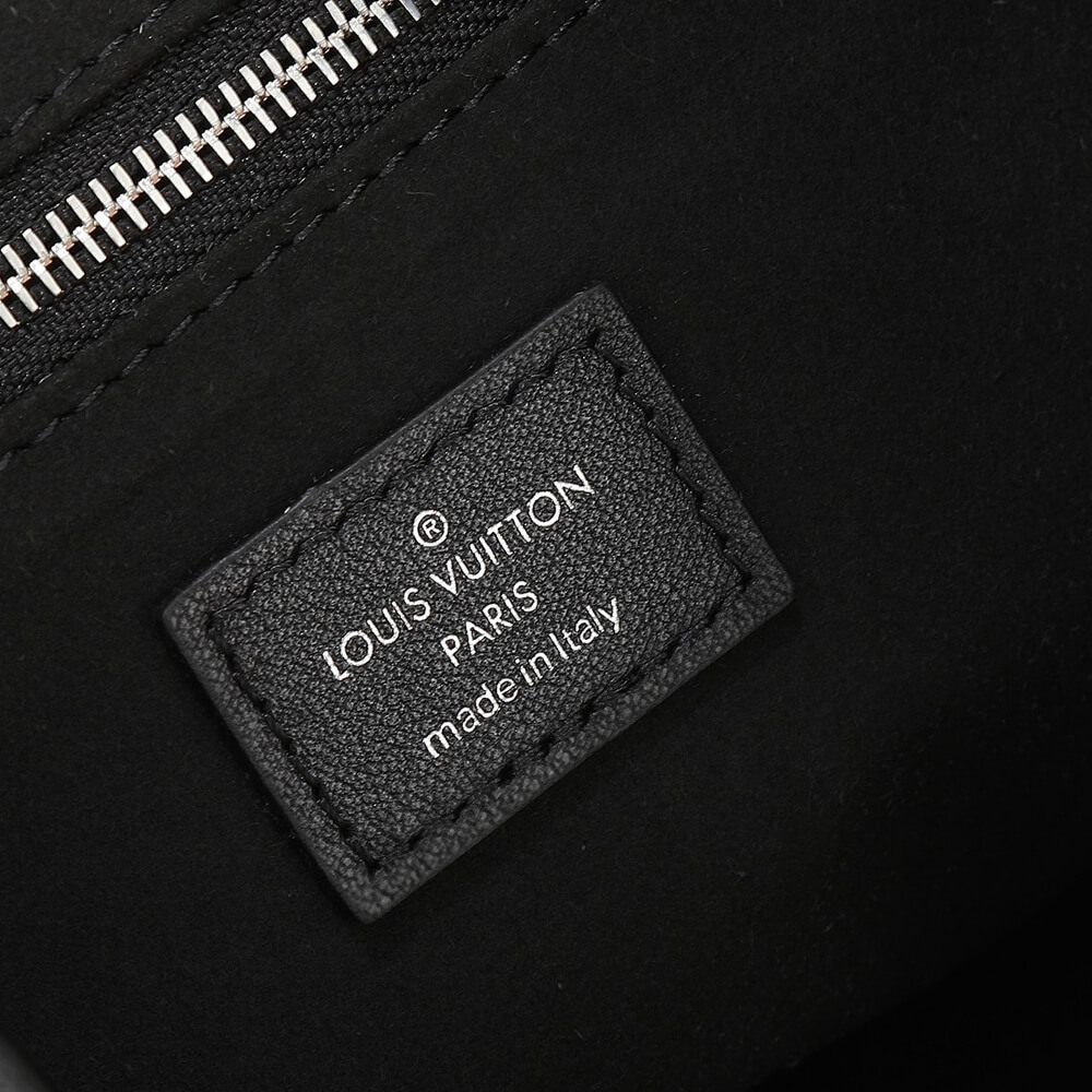 LV CarryAll Cargo Vibe PM - Image 7