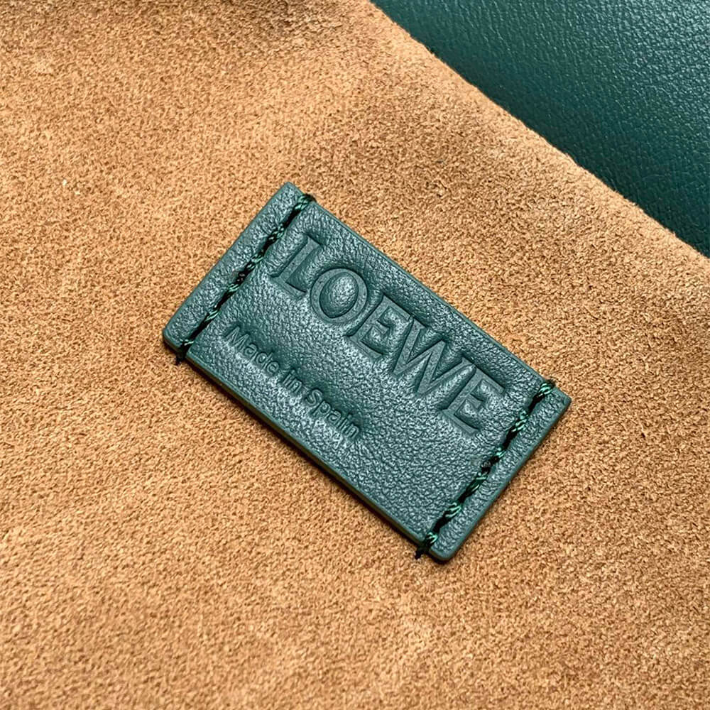 Vetiver LOEWE Medium Flamenco clutch in nappa calfskin (Best
 GRADE) - Image 7