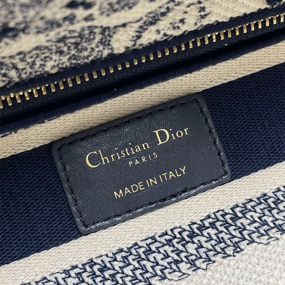 Dior Medium Lady D-Lite Bag - Image 7