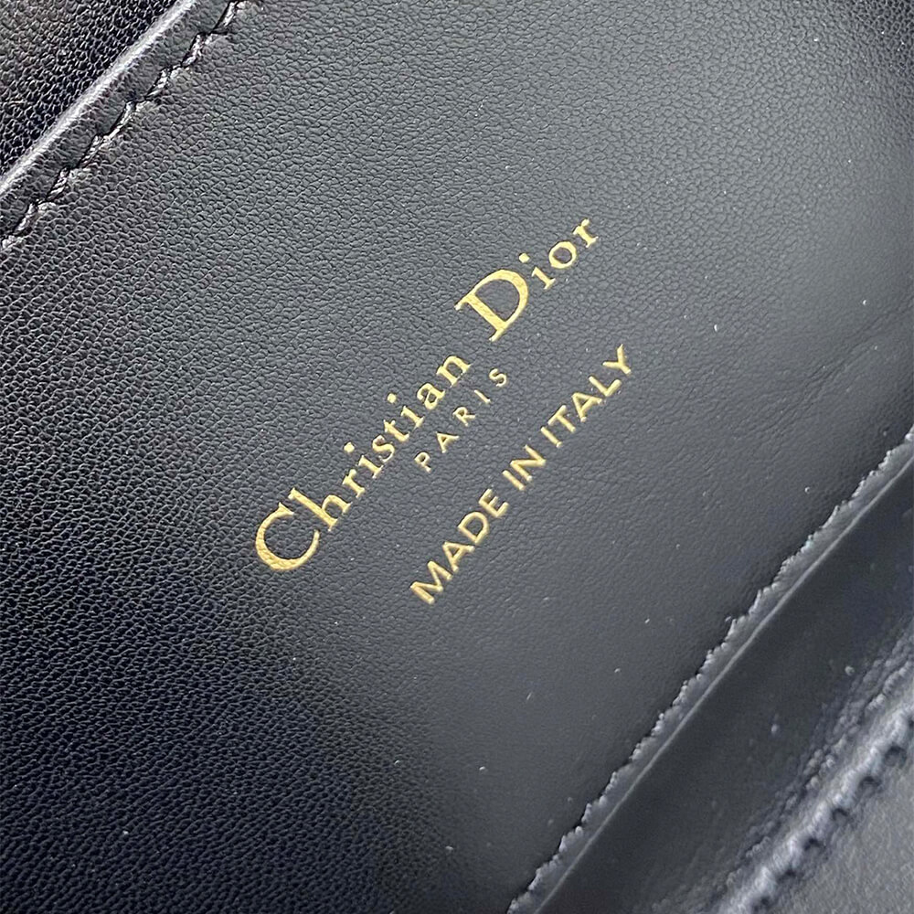 Dior Medium 30 Montaigne Avenue Top Handle Bag - Image 7