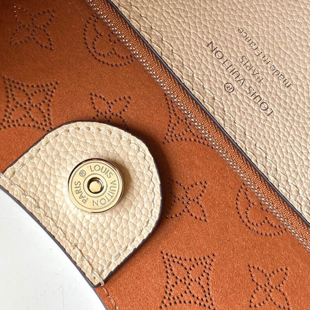 Louis Vuitton CARMEL - Image 7