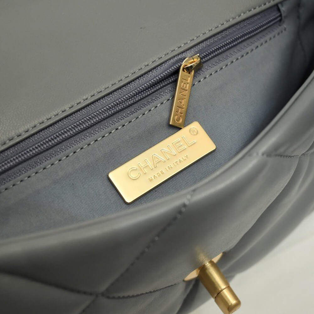 CHANEL 19 HANDBAG - Image 7