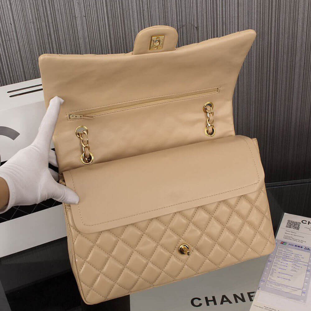 CHANEL Classic Maxi Handbag - Image 7