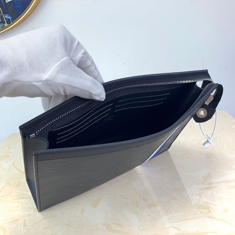 Black LV Pochette Voyage MM - Image 7